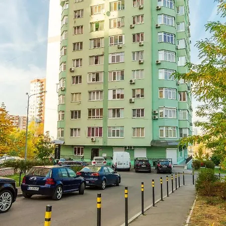 Квартиры По Улице Феодосийская, 1-А Kyiv Exterior photo
