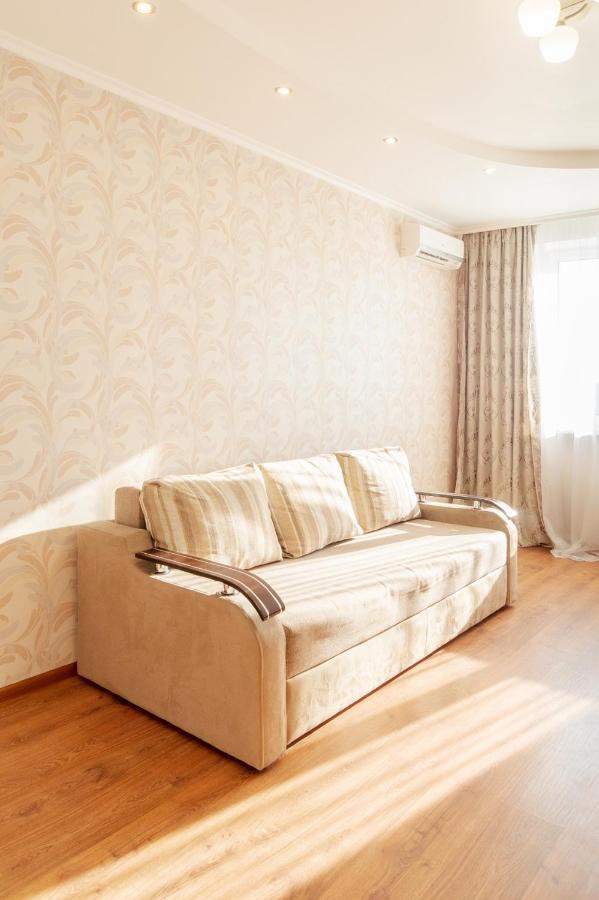 квартиры по улице феодосийская, 1-а Apartment *