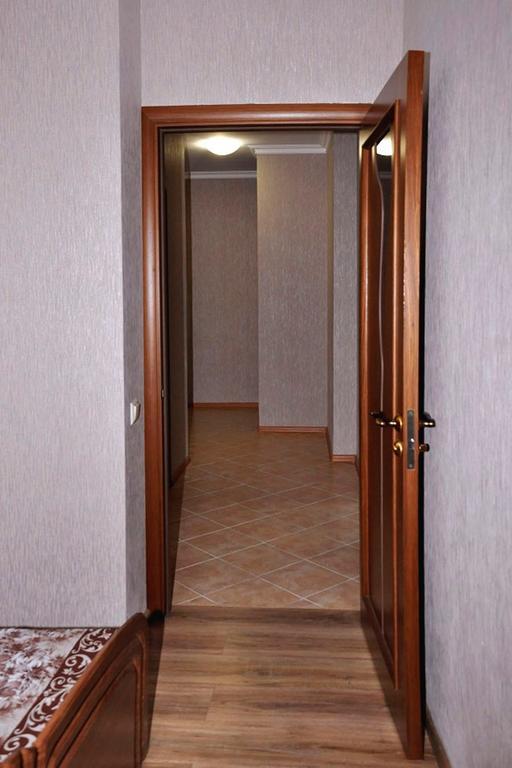 квартиры по улице феодосийская, 1-а *