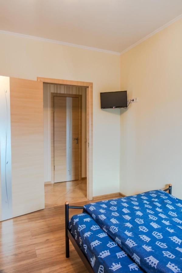 Apartment квартиры по улице феодосийская, 1-а Kyiv