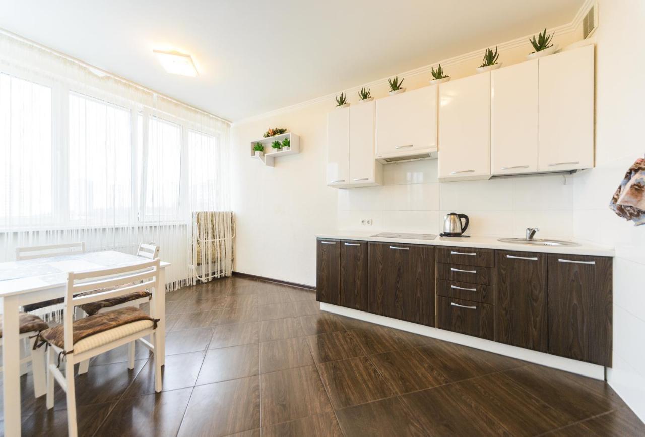 квартиры по улице феодосийская, 1-а Apartment *